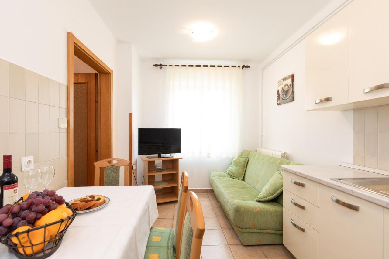 Justic Apartment คิร์ก ภายนอก รูปภาพ