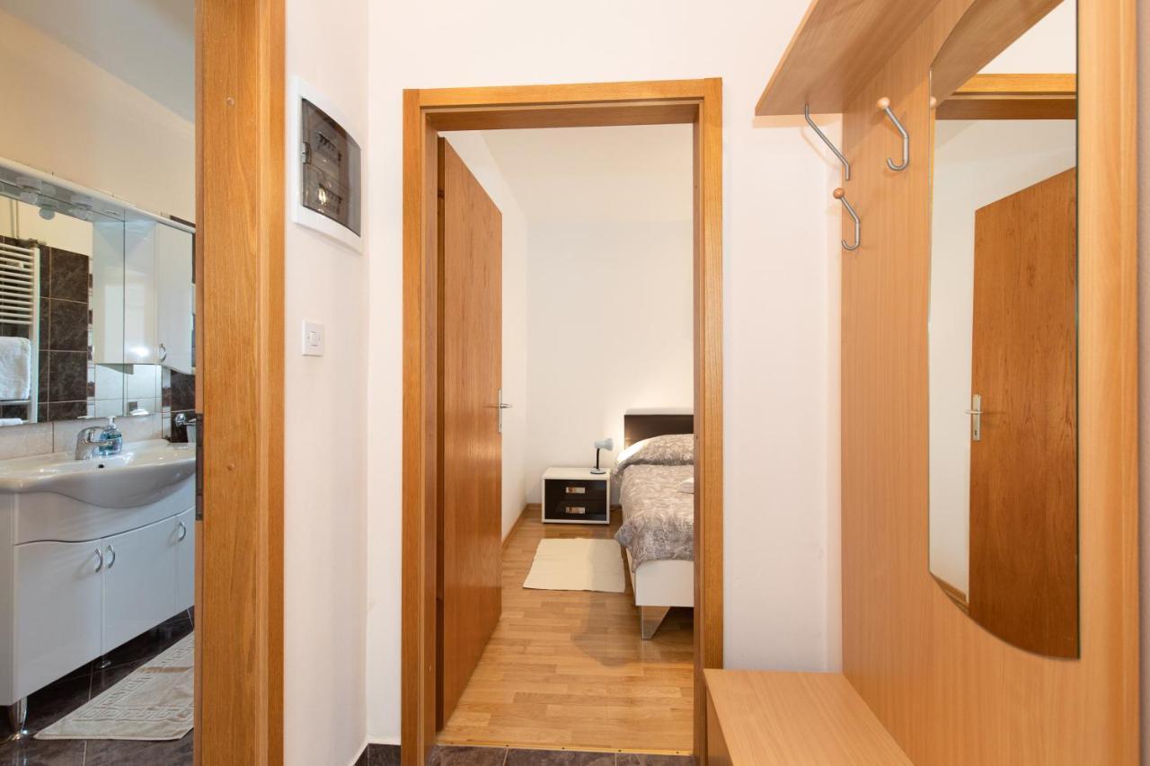 Justic Apartment คิร์ก ภายนอก รูปภาพ