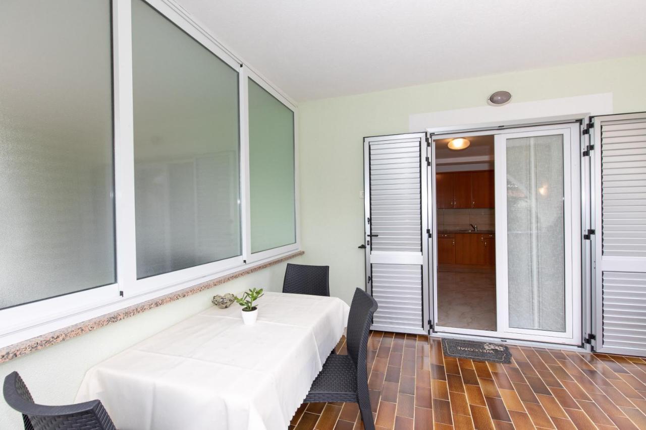 Justic Apartment คิร์ก ภายนอก รูปภาพ