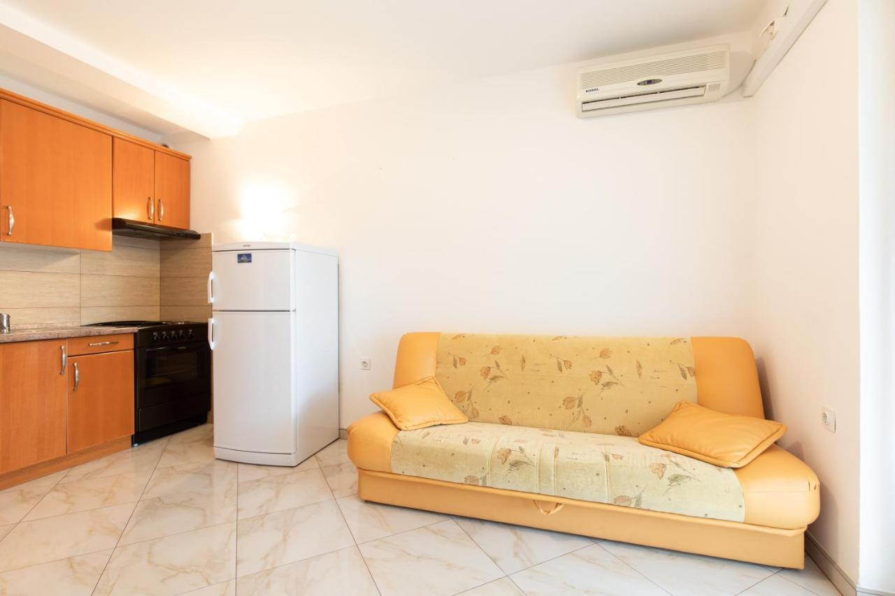 Justic Apartment คิร์ก ภายนอก รูปภาพ